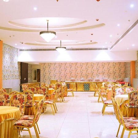 Aa Hotels & Resorts Zirakpur Esterno foto
