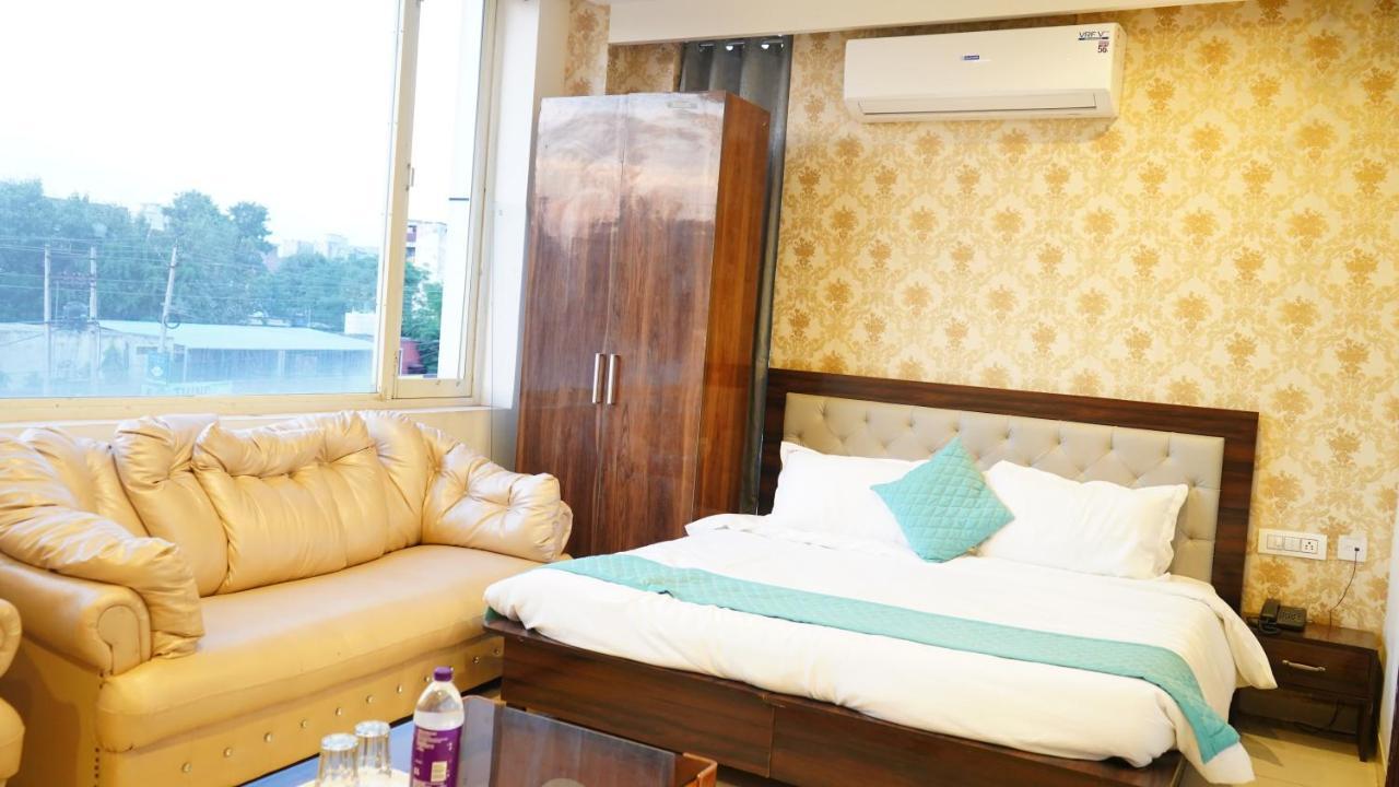 Aa Hotels & Resorts Zirakpur Esterno foto